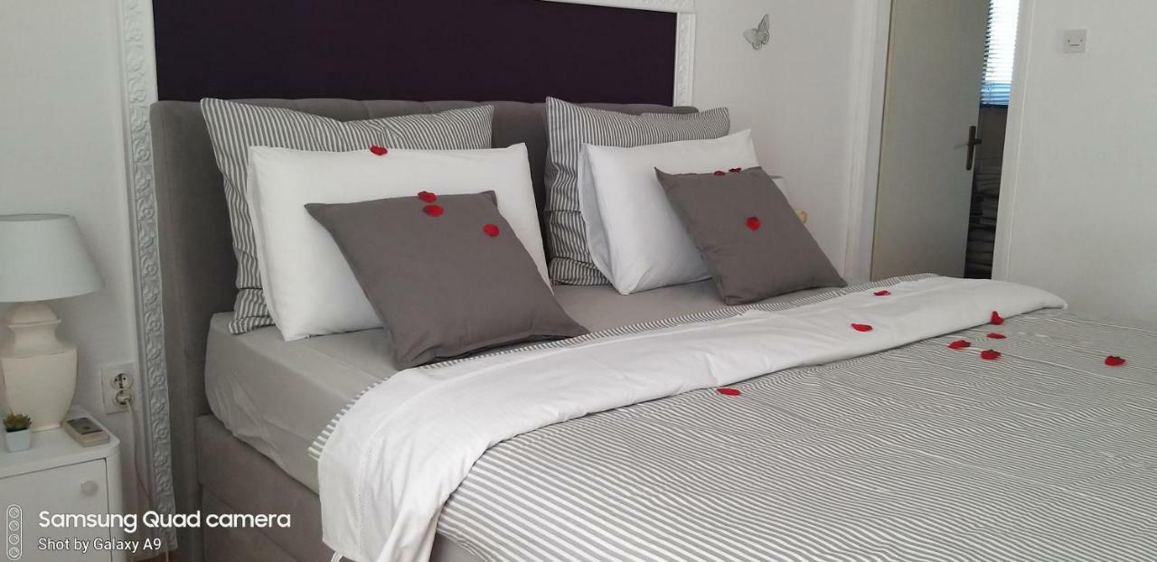 Apartman Felice Starigrad Paklenica Exteriör bild